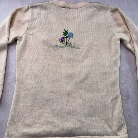 Storybook Knits Cream Cardigan with Green Leaf Appliqué Story Book Knits S - Picture 13 of 14